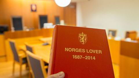 Norske domstoler må kutte kostnader. Nå slår sorenskriver alarm om at det vil true rettsikkerheten til vanlige folk.