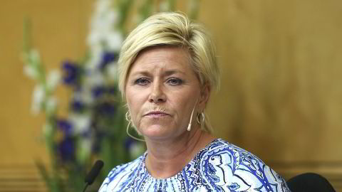 Finansminister Siv Jensen holder pressekonferanse om revidert nasjonalbudsjett 2016. Foto: Vidar Ruud /