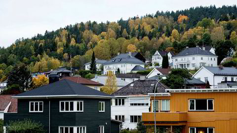 Flere nordmenn tror boliglånsrenten skal opp. Her fra Drammen.