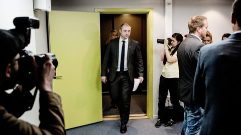 Noe av grunnen til at arbeids- og sosialminister Robert Eriksson (Frp) bestemte seg for å bytte Nav-sjef, er rapporten som kom i dag. Foto: Fredrik Bjerknes