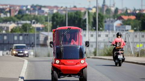 Postbil fem dager i uken vil hjelpe avisene, men ikke Posten.