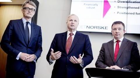 Aker-sjef og styreformann i Det norske oljeselskap Øyvind Eriksen (t.v.), BP-sjef Bob Dudley og Det norske-sjef Karl Johnny Hersvik på fredagens pressekonferanse. Foto: Ida von Hanno Bast.