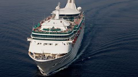 RCCL kjøpte totalt 2.103.288 aksjer til kurs 95,09 dollar. Bildet viser rederiets "Vision of the Seas". Foto: