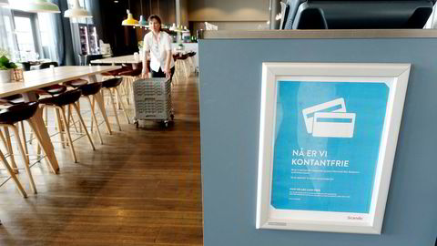 På Scandic Kristiansand Bystranda er restauranten kontantfri. Stadig flere hoteller og restauranter blir nå kontantfrie samtidig som det er ulovlig å nekte å ta imot kontanter.