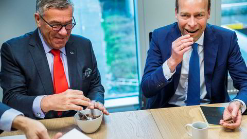 Tre av fire deltagere i DNs porteføljekonkurranse tar inn Orkla denne uken. Her Orkla-styreleder Stein Erik Hagen (til venstre) og konsernsjef Jaan Ivar Semlitsch, som tiltrådte 15. august.