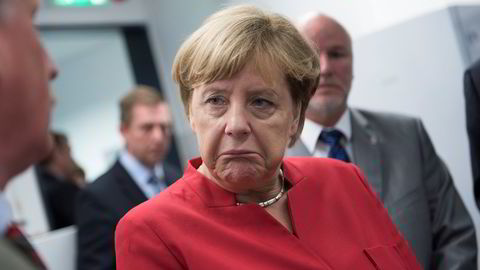 - Vi er i en kritisk situasjon, sier Tysklands forbundskansler Angela Merkel. Foto:  REUTERS/Stefanie Loos