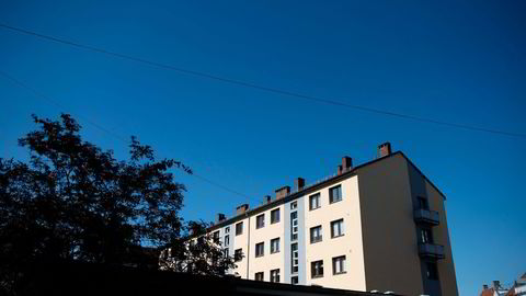 VELGER BOLIG. Nordmenn ser ut til å ville investere i bolig, fremfor å satse sparepengene på aksjer. Foto: Fartein Rudjord