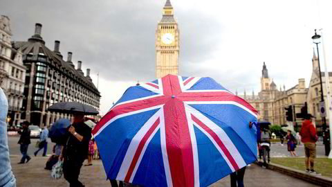 Britene skal ut av EU om ett år, men fortsatt er det helt i det blå hvordan utmeldelsesavtalen vil se ut, og hvilke handelsavtaler som vil bli gjeldende mellom Storbritannia og EU. Bilde av Big Ben ved parlamentet i London.