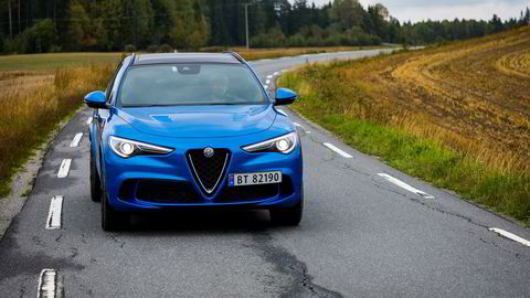 Flere veier kan få høyere fartsgrense. Det kan være til glede for dem med spreke biler, for eksempel Alfa Romeo Stelvio Quadrifoglio som nylig ble testet i Dagens Næringsliv.