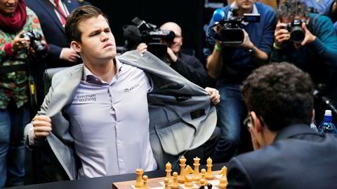 I 2018 vant Magnus Carlsen til slutt over Fabiano Caruana og ble verdensmester etter et såkalt tiebreak. Det ble nødvendig for å skille de to, etter at de først hadde spilt uavgjort i 12 partier.