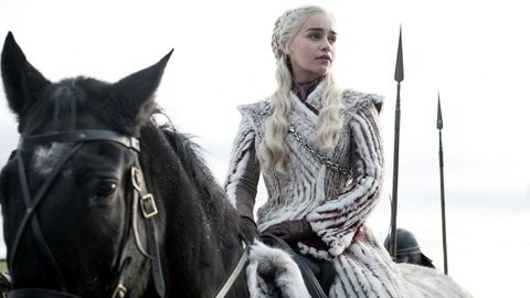 Emilia Clarke spiller prinsesse, senere dronning, Daenerys Targaryen i «Game of Thrones».