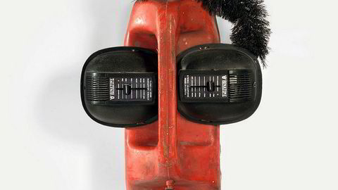 Maske I. Med enkle virkemidler skaper Romuald Hazoumè forbløffende effektfulle masker – som «Ear Splitting» fra 1999.