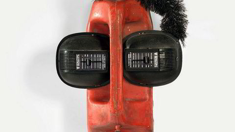 Maske I. Med enkle virkemidler skaper Romuald Hazoumè forbløffende effektfulle masker – som «Ear Splitting» fra 1999.
