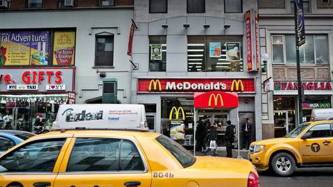 Sviktende salg for McDonalds, VD må gå og kunder velger heller Chipotle og Shake Shack (som går på børs i dag).
                  Foto: