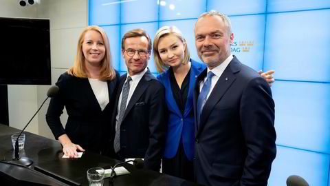 Alliansens partiledere holdt pressekonferanse i Riksdagen, der de gjentok kravet om Stefan Löfvens avgang. Fra venstre: Annie Lööf (Centerpartiet), Ulf Kristersson (Moderaterna), Ebba Busch Thor (Kristdemokraterna), Jan Björklund (Liberalerna).