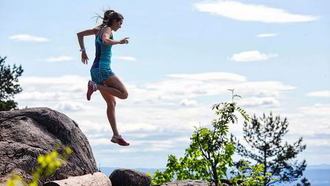 Kan man bli biologisk yngre av å løpe? Forskning kan tyde på det. Illustrasjonen viser konkurranseløper Yngvild Kaspersen (24) på treningstur i Vettakollen i Oslo.