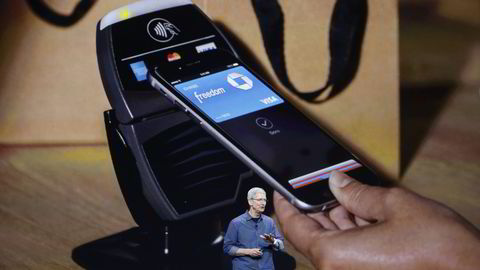 Cupertino, California, 9. sept. 2014: Apple-sjef Tim Cook viser frem Apple Pay for første gang. Foto: Scanpix