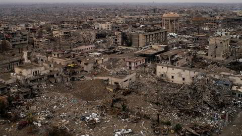 Ødeleggelsene i Irak etter krigen er enorme. Her fra storbyen Mosul, som nærmest er jevnet med jorden.