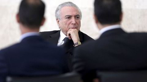 Brasils hardt pressede president Michel Temer her under en diplomatisk seremoni i Brasils hovedstad Brasilia forrige uke. Foto: REUTERS/Adriano Machado/NTB Scanpix