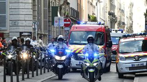 Politiet og nødetatene var raskt på pletten i Lyon.
