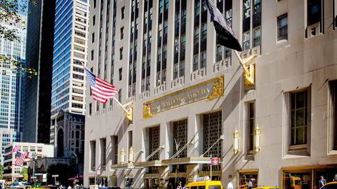 Det kinesiske forsikringsselskapet Anbang kjøpte Waldorf Astoria i New York for to milliarder dollar. Nå prøver Anbang å få kontroll over det amerikanske hotelleierselskapet Starwood. Foto: Brendan McDermid/Reuters/NTB Scanpix