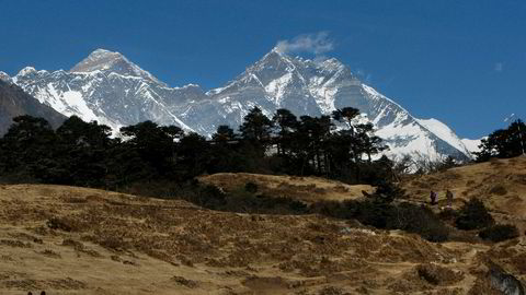 Utsikt mot verdens høyeste fjell Mount Everest. Når vi runder neste århundre kan mye av isbreene i Himalaya ha smeltet bort.