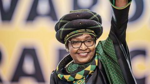 Sør-Afrikas tidligere førstedame Winnie Mandela er død. Hun ble 81 år gammel.