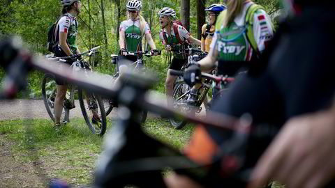 TAR DAMENE PÅ ALVOR: Sykkelklubben Frøy IF tar damene på alvor. Hver torsdag er det terrengsykkeltrening i Østmarka. FOTO: THOMAS HAUGERSVEEN