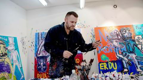 Kunstner Bjarne Melgaard vendte nylig tilbake til Norge etter ti år i New York. Han sammenligner Norges forhold til Munch med det til en hellig ku, hvor det ikke er rom for kritikk eller utvikling.