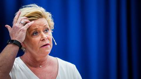 Finansminister Siv Jensen (Frp) varsler at regjeringen ønsker å kutte i eiendomsskatten også for neste års statsbudsjett