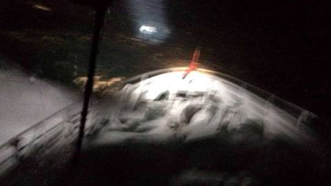 Bilde fra redningsskøyta Reidar von Koss som fredag morgen var på vei til stedet 60 nautiske mil nord for Båtsfjord der en 75-fots fiskebåt har forlist. Foto: Odd Arne Hermansen/ Redningsselskapet /