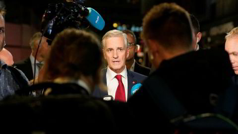Ap-leder Jonas Gahr Støre på vei til partilederdebatten på Stortinget natt til tirsdag. Partiet har allerede planen klar for hvordan de skal reise seg i Nordland og Troms og Finnmark.