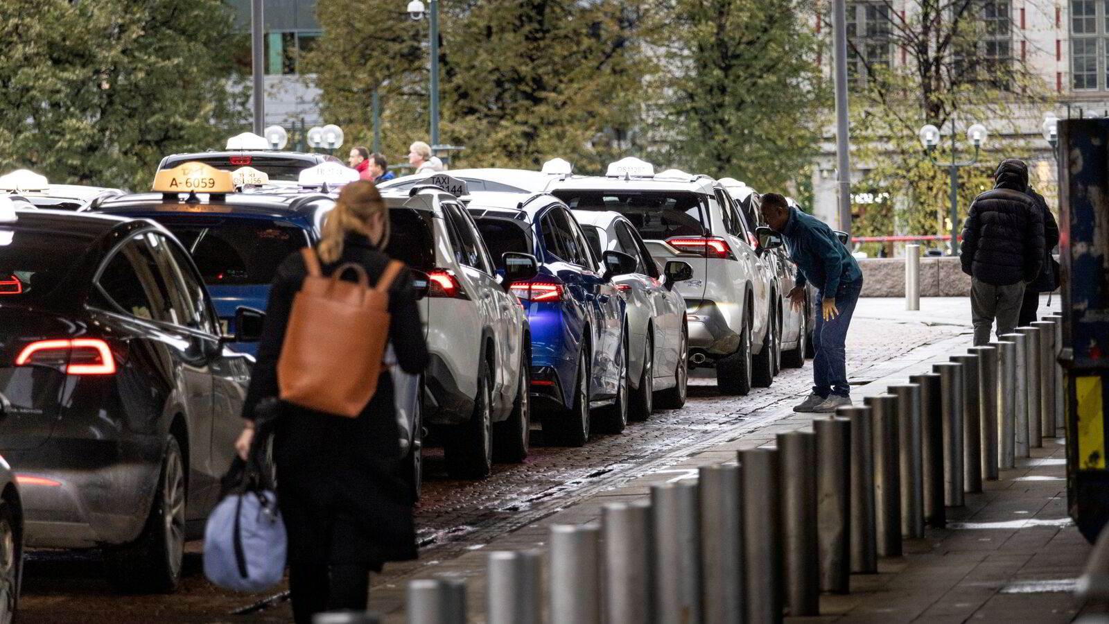 Konkurransetilsynet advarer mot makspris på taxi: – Risikerer å betale mer