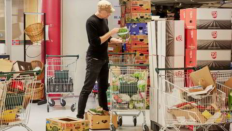 Flertallet på Stortinget vil ha matkastelov. Thomas Horne (bildet) har laget bok om kunsten å ikke kaste mat.