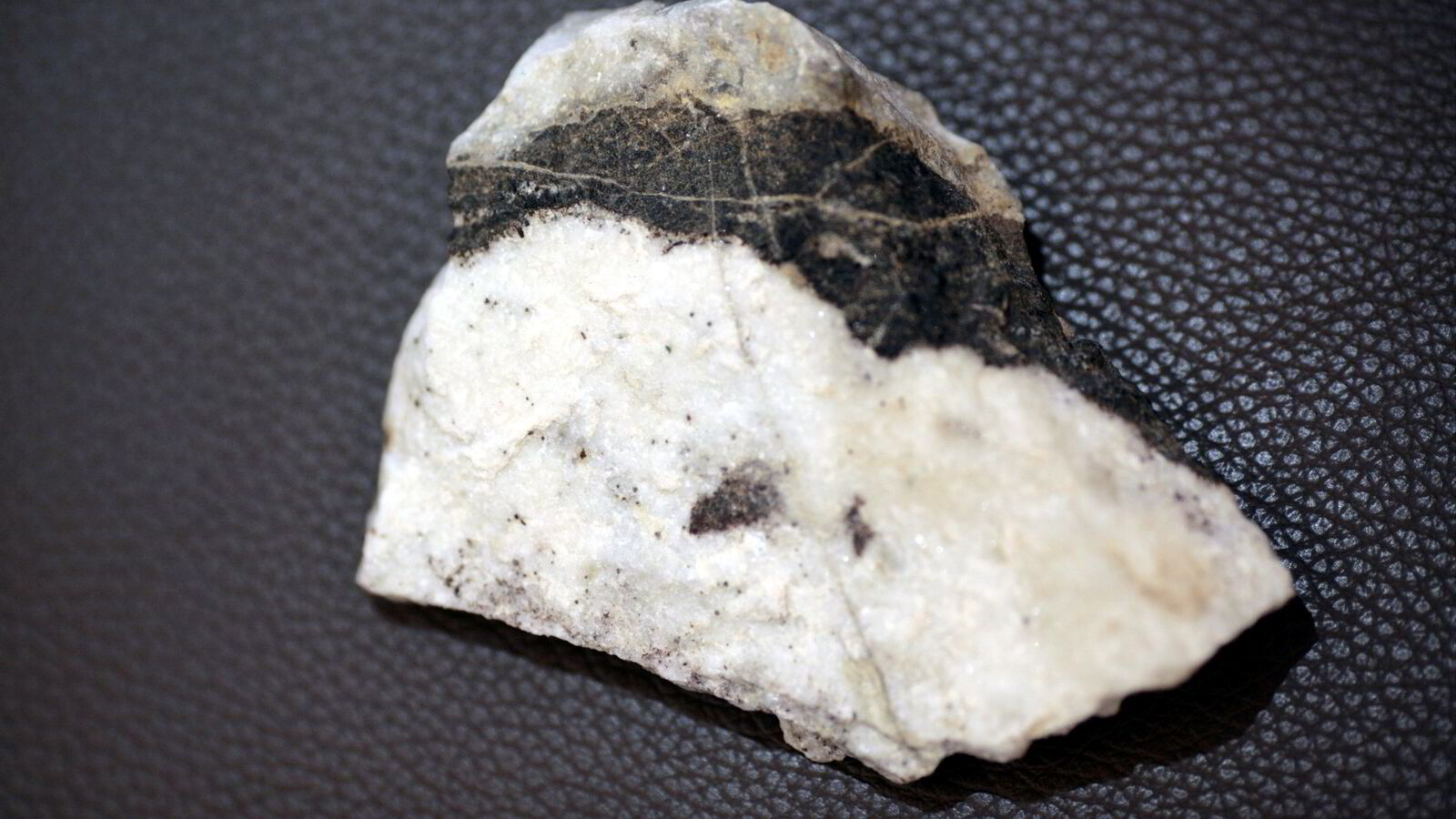 Utvinning av sjeldne jordarter krever norsk thoriumstrategi