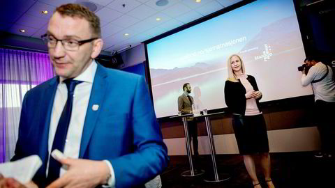 – Vi hadde et mål om å bikke 100 milliarder, men det nådde vi ikke helt. Dette gjør at vi nå har litt å strekke oss etter, sa statssekretær Roy Angelvik i Nærings- og fiskeridepartementet (til venstre). Her sammen med administrerende direktør Renate Larsen Norges sjømatråd.