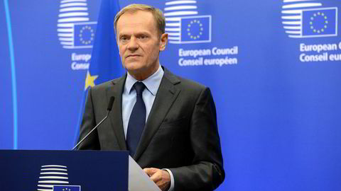 Donald Tusk  er gjenvalgt som EU-president, på tross av protester fra hjemlandet Polen.