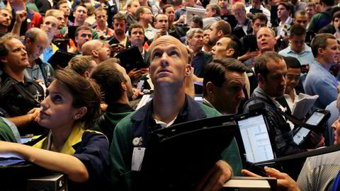 Tradere følger med på børskurser. Foto: Scott Olson/Getty Images/