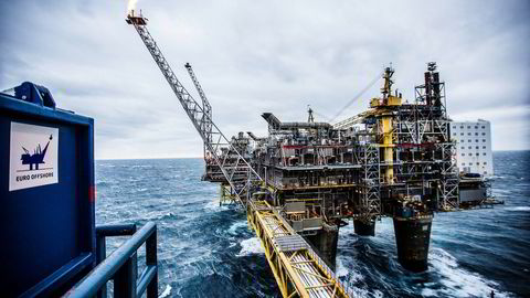 SSB la fredag frem nye tall for oljeselskapenes planlagte investeringer på sokkelen i år. Bildet er fra Oseberg feltsenter i Nordsjøen.