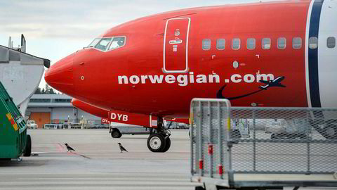 Et Norwegian-fly står parkert på Arlanda lufthavn i Stockholm.