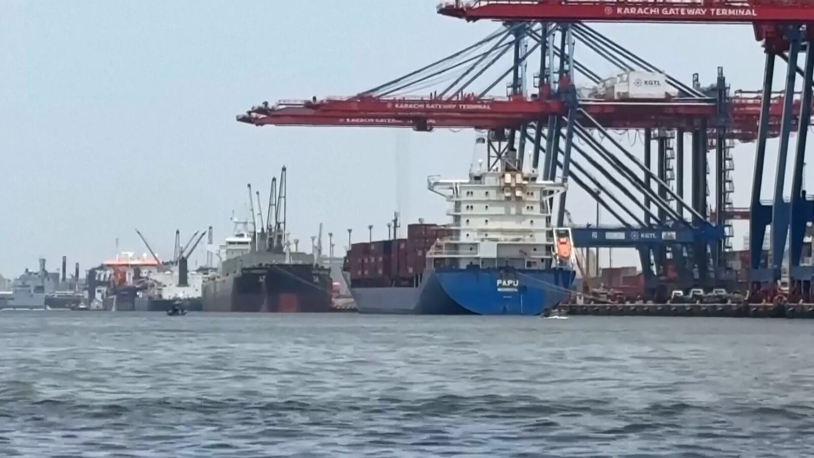 Pakistans havner merker Hormuz-presset: – Vi får en del av kaken, kan man si