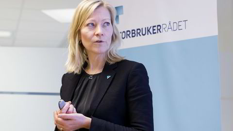 Ingeborg Flønes i Forbrukerrådet orienterte om forbrukerstatistikken på en pressekonferanse i Oslo torsdag. Foto: Håkon Mosvold Larsen /