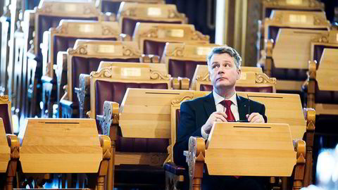 Tidligere justis- og beredskapsminister Per-Willy Amundsen vil være fri til å støtte ekstremister på Facebook.