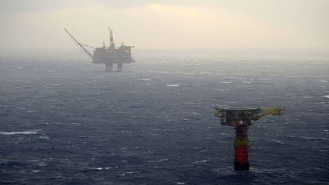 Oljeprisfall og Statoil-aksjen tynger Oslo Børs fredag. Foto: Marit Hommedal / SCANPIX