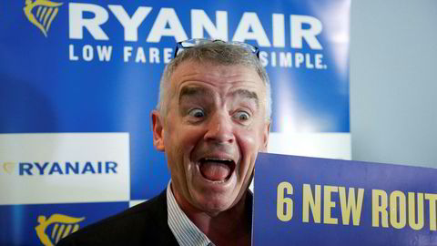 Michael O'Leary gjør seg til på sedvanlig vis. Her fra en pressekonferanse i Belgia, oktober 2018.