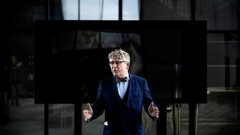 Administrerende direktør i oljeselskapet Okea Erik Haugane kan glede seg over oljeprisutviklingen, som også gir ham god uttelling på et privat veddemål.