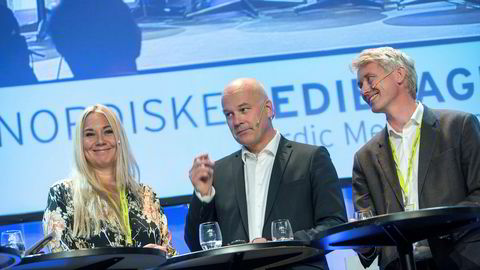 Discovery-sjef Tine Austvoll Jensen NRK-topp Thor Gjermund Eriksen og TV 2-boss Olav T. Sandnes møttes på Nordiske Mediedager 2017.