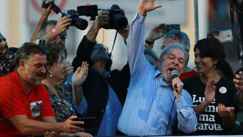 Luiz Inacio «Lula» da Silva på et valgmøte i Porto Alegre denne uken, sammen med tidligere president Dilma Rousseff (til venstre).