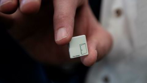 Disruptive Technologies har høstet stor anerkjennelse for sine mini-sensorer. Selskapet kan bli verdt flere milliarder dersom man lykkes i neste fase, mener investor og styreleder Odd Johnny Winge.