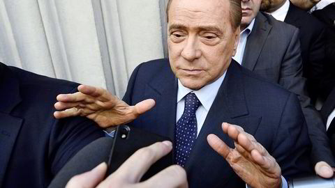 Silvio Berlusconi er nok en gang i trøbbel, denne gangen om kjøp av fotballrettigheter. Foto: Flavio Lo Scalzo, AP/NTB Scanpix